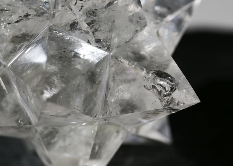 魂からのメッセージ】ブラジル産 虹入り クリアクォーツ アステロイド