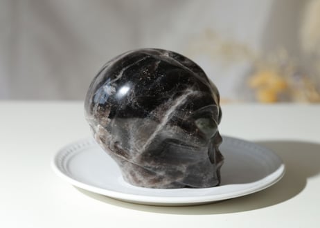 【惑星からの使者】ブラックムーンストーンとラブラドライトの宇宙人