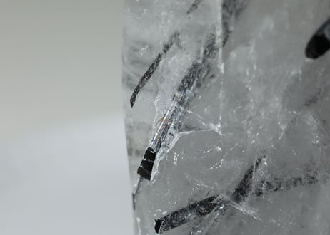 【澄んだ空気】虹入り ブラックトルマリンインクォーツ フリーフォーム