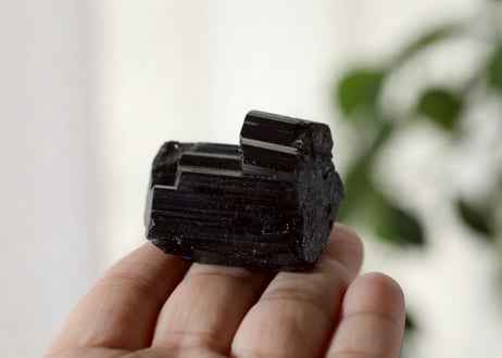 【体へ愛を送る】ブラックトルマリン 原石