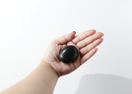 【やっと会えたね】ブラックトルマリン 握り石
