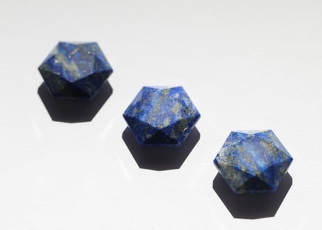 【マインドの拘束からの解放シッティ入り】ラピスラズリ 六芒星