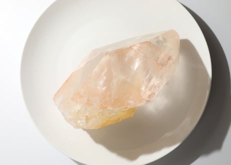 【まばゆい水面】虹入りタンジェリンレムリアンシード