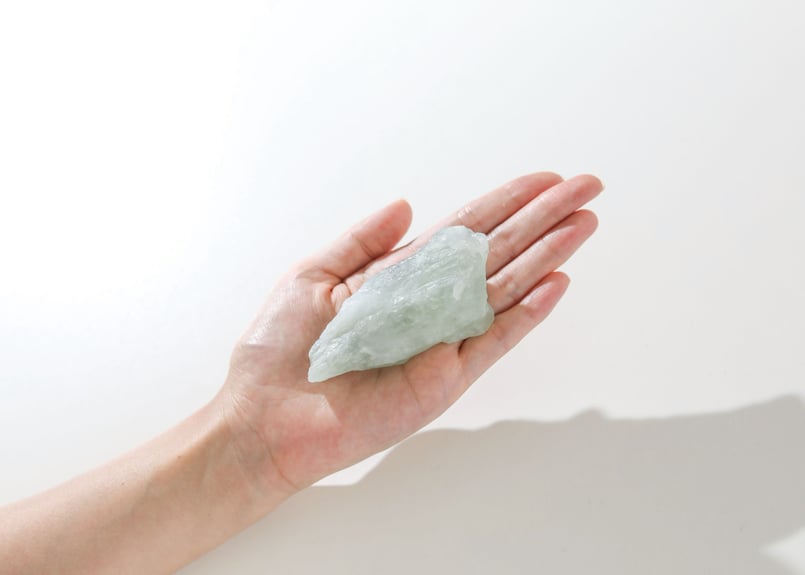 グリーンアメジスト原石 11) グリーン・アメジスト(プラシオライト)原石 | レムリアの太陽