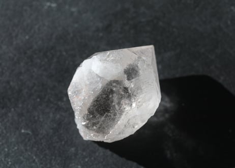 【ガネーシャが住む石】ガネッシュヒマール産水晶 ポイント
