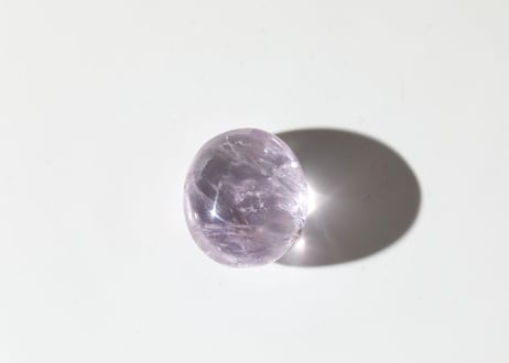 【小さな宇宙】ハイクオリティ 虹入りアメジスト タンブル