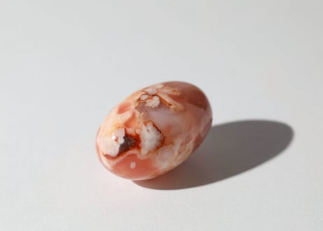 【芸術家の生命】ハイクオリティ チェリーブロッサムアゲート リンガム