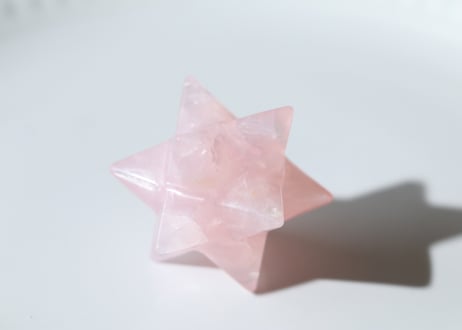 【カルマ解放のシッティ入り】ローズクォーツ アステロイド