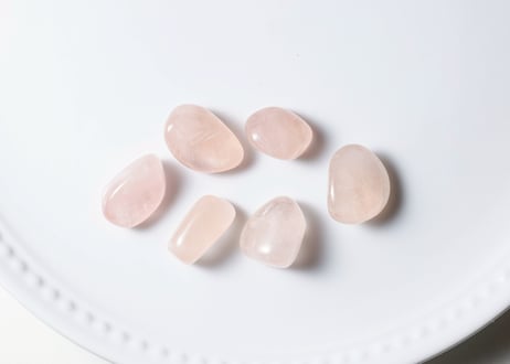 【ハートのまま生きる】ハイクオリティ モルガナイト タンブルS（６個セット）