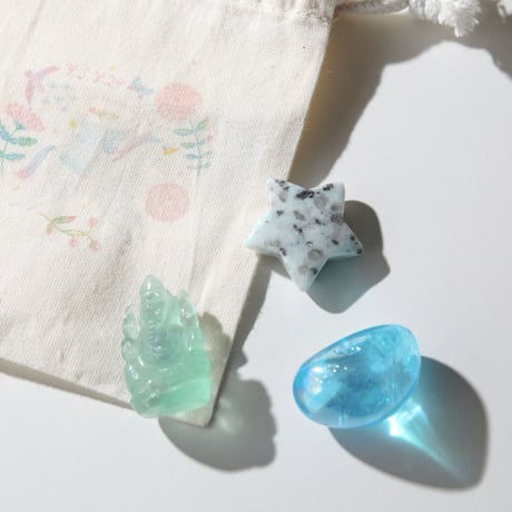 グリーンオーラ & ペールブルー オーラクォーツ光波動ブレスレット　約14.5㎝ 427ac446abc688df78bd19521aaa7d