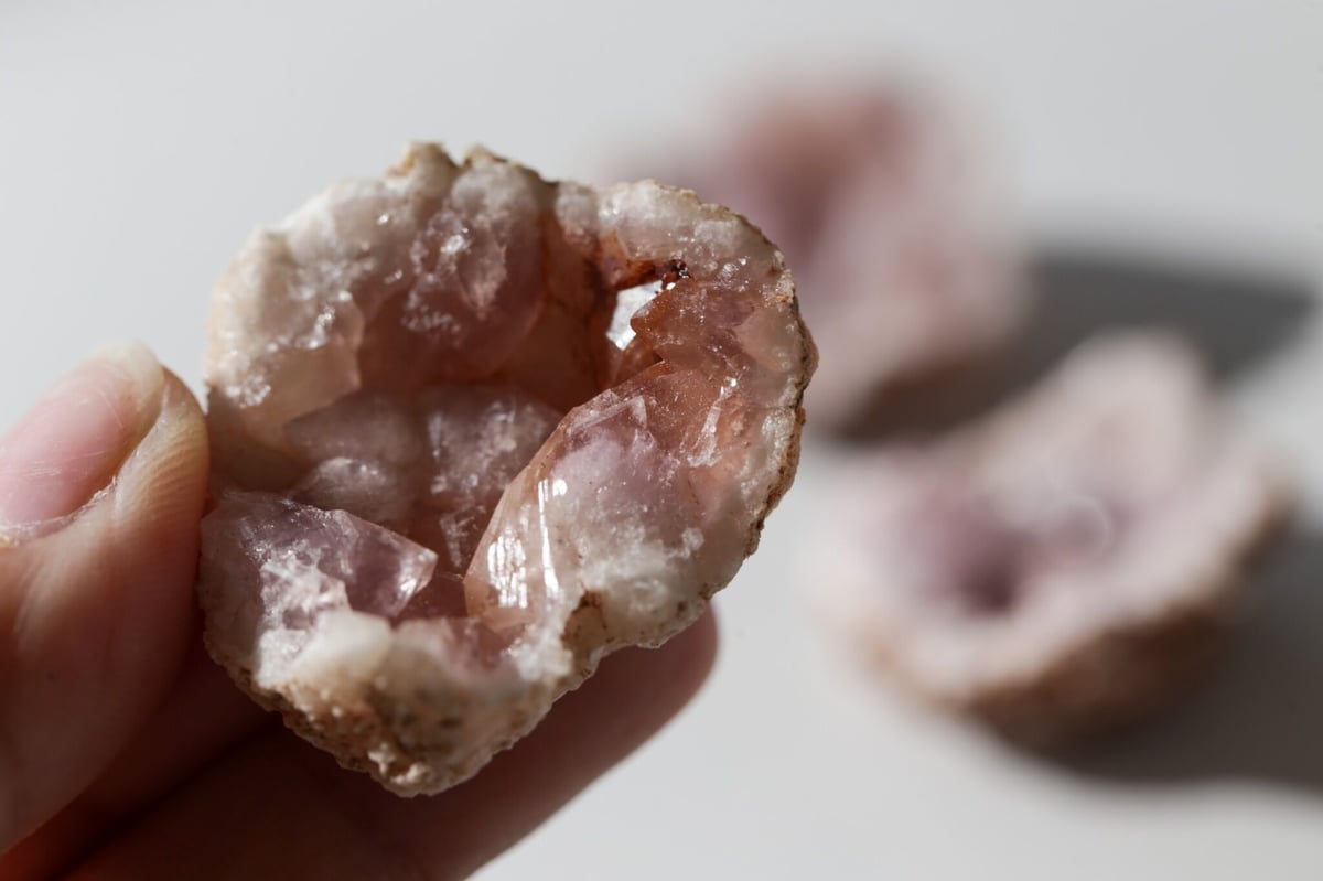 恋愛運上昇】希少！MN54ピンクアメジストドーム⭐️卵型⭐️濃いピンク