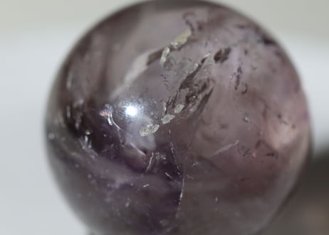 【愛の地球】虹入り トリコロール 水晶 スフィア