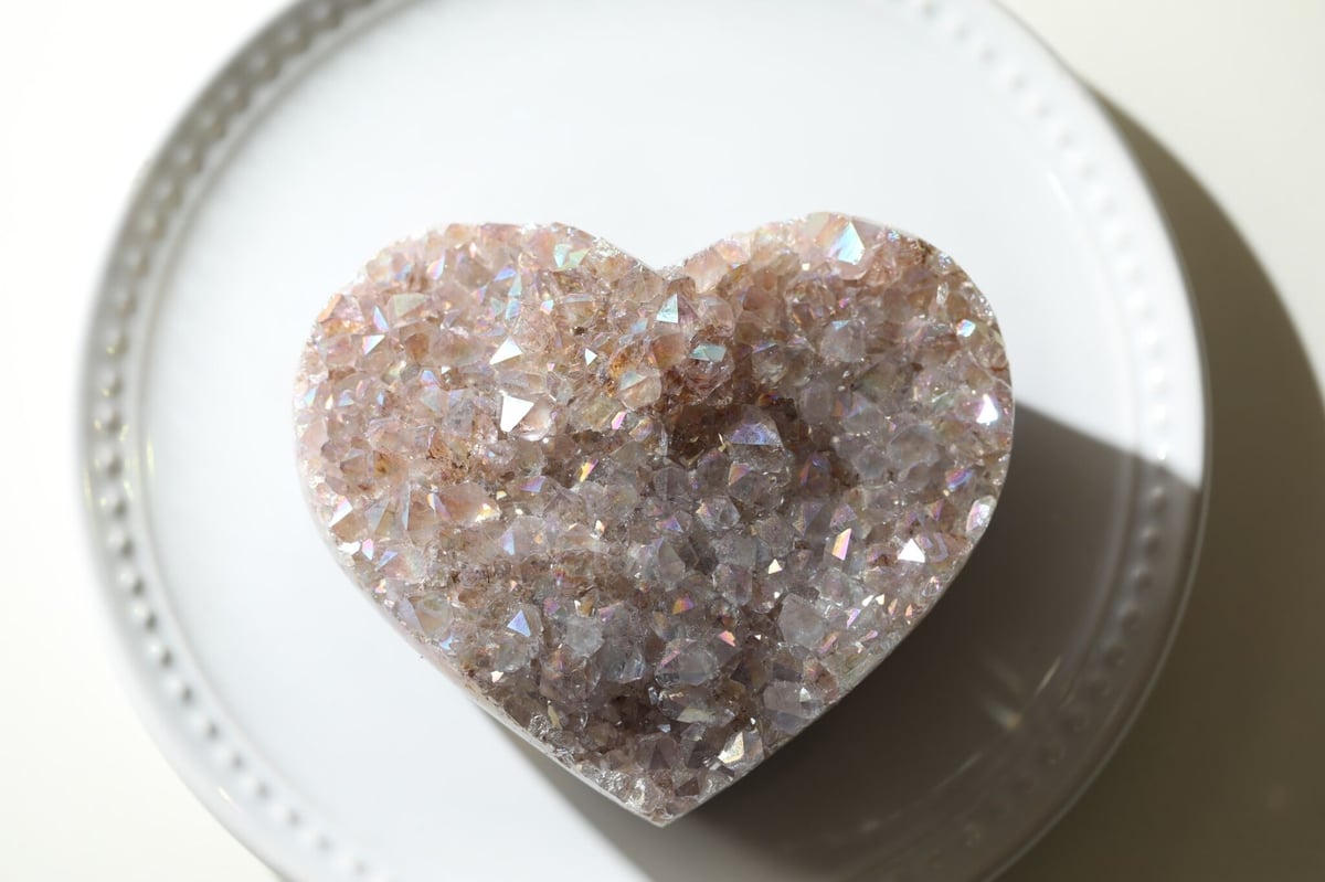 強い光】エンジェルオーラ ホワイトアメジスト クラスター ハート