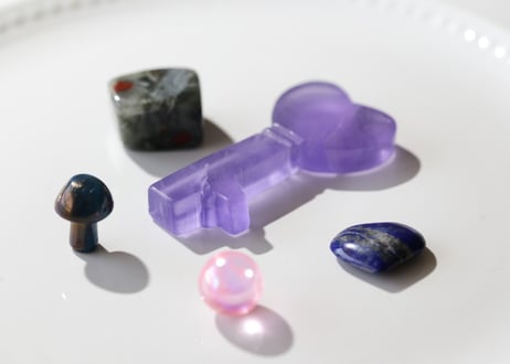 【インスピレーションの解放】パープルフローライトの鍵と宝のセット
