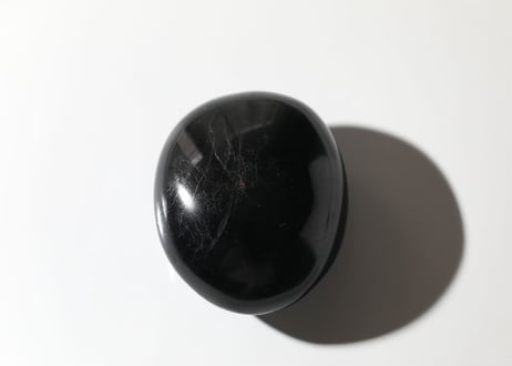 【カルマ解放のシッティ入り】ブラックトルマリン 握り石