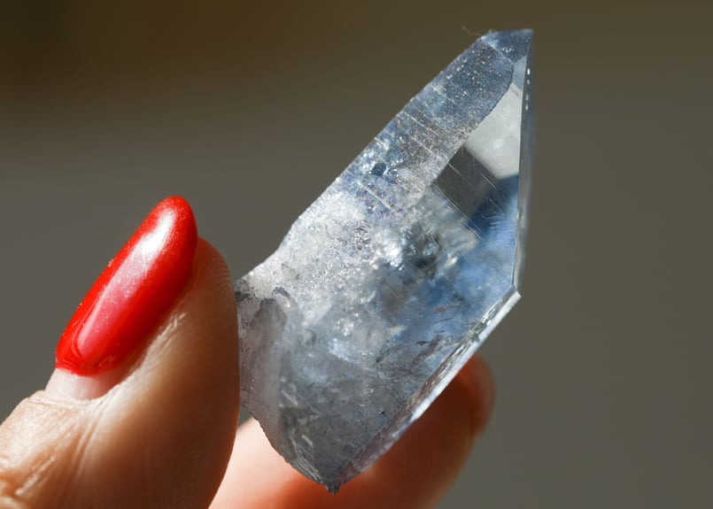 本場のオーラ加工！】スカイブルーオーラ アーカンソー産 クリアクォーツ ポイント | Y.S... ナチュラル ブルー オーラ クリア クォーツ クリスタル ポイント 電気メッキ ワンドストーン クォーツ ホーム デコレーション レ