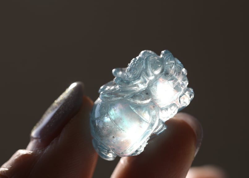 【パワーストーン】アクアマリン 龍亀 ロングイ＊おまけ増量中！！ ブラジル産]アクアマリン彫刻（龍亀/ロングイ） - 埼玉県吉川市