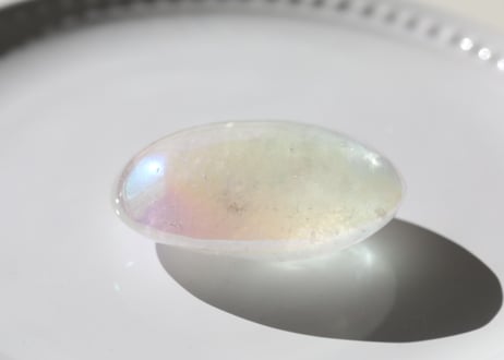 エンジェルオーラ クリアクォーツ 握り石　【オリビア】