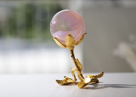 【みつめて】エンジェルオーラ ローズクォーツ スフィア 金のスフィア台付き