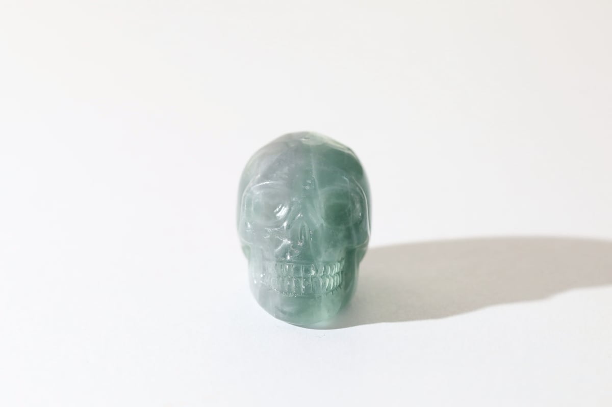 知恵者となる】レインボーフローライト スカル | Y.S.Y24