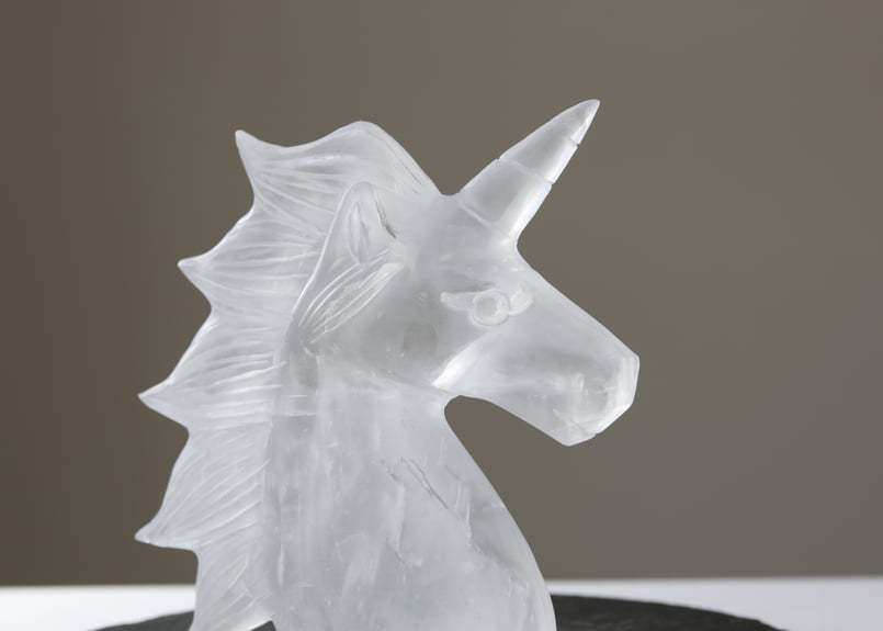 MH様【3088】 ユニコーン彫り ハート型プレート　セレナイト セレナイト・ハート形♡20g✧麻ポーチ付き✧透石膏 | ✧ Starry