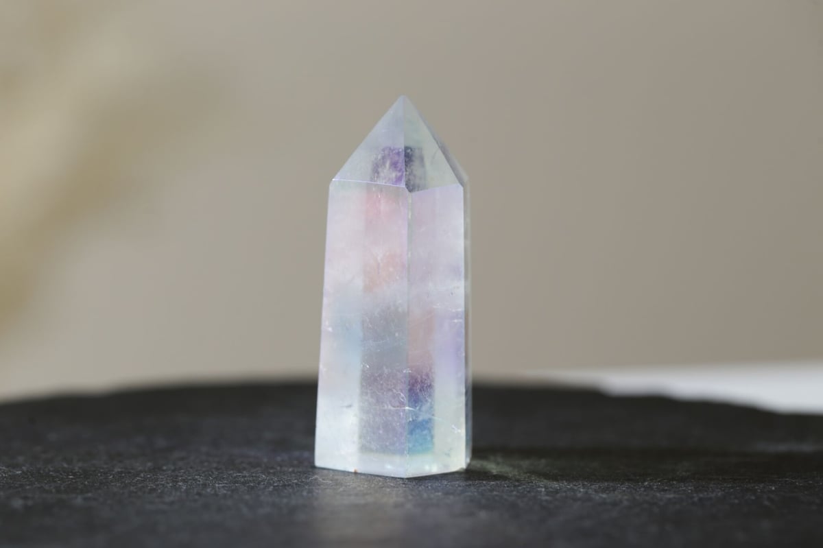 オルゴナイト　天使の羽　エンジェルオーラクォーツ オルゴナイト 天使の羽 エンジェルオーラクォーツ 天使の絆