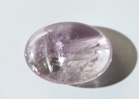 【意識の高揚】ハイクオリティ 虹入り アメジスト 握り石