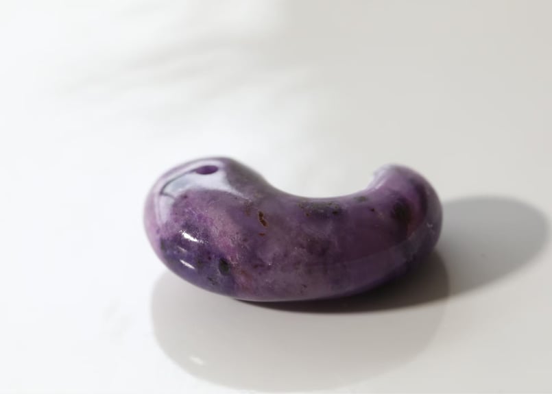 カルマ解放のシッティ入り】スギライト 勾玉 | Y.S.Y24