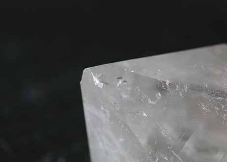 【ガネーシャが住む石】ガネッシュヒマール産水晶 ポイント