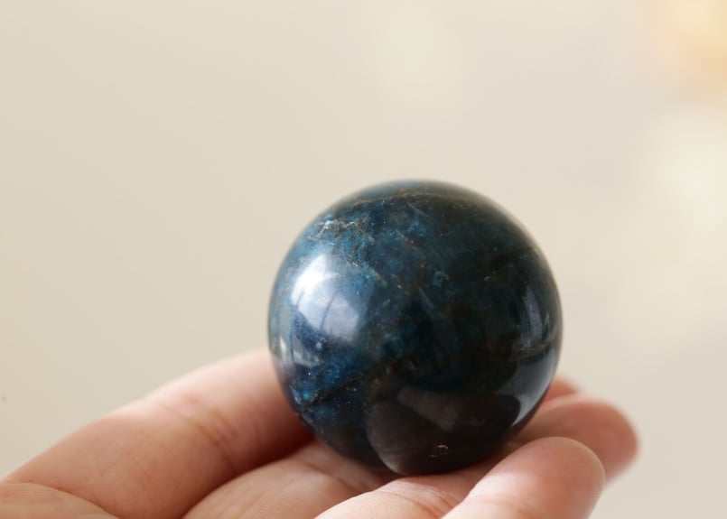 ウパさんさま専用高品質！アパタイト　スフィア　天然石置物 ブルーアパタイト スフィア06◇Blue apatite◇ 天然石