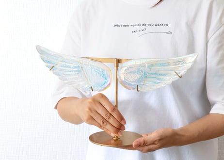 エドワード淺井さんによる技入り❣️【青天井に夢が叶う/青天井に成功に導く】エンジェルオーラ クリアクォーツ 天使の羽 台座付き ※イベントクーポン使用不可