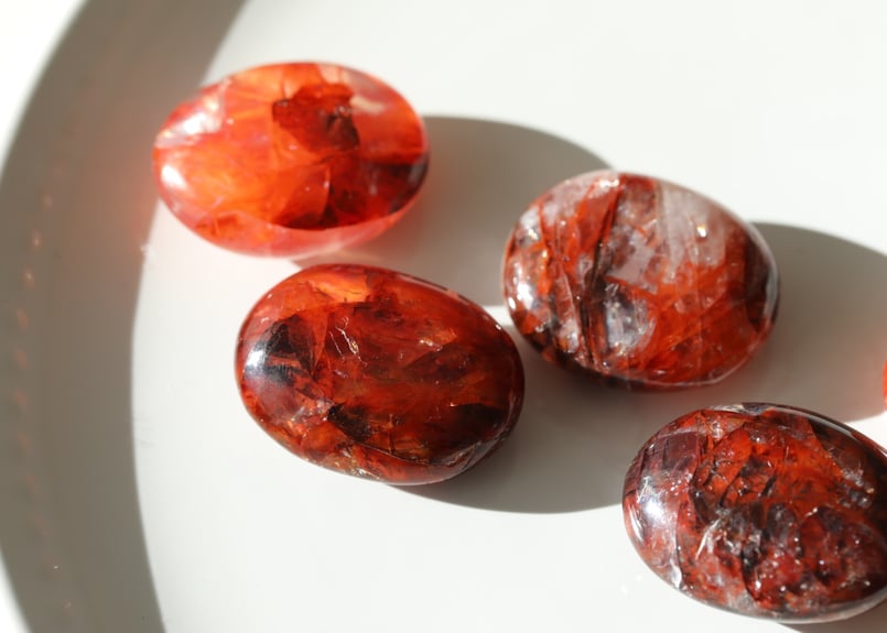 情熱の先へ】ヘマタイトインクォーツ タンブル（6個セット） | Y.S.Y24