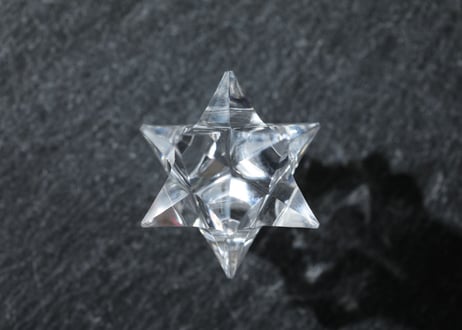 【ascension】ラクタの箱入り ガネッシュヒマール産 水晶 アステロイド