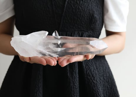 【目の前に奇跡がある】バイーア州産 ブラックファントム レムリアンクォーツ