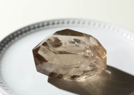 【気付きを得る】虹入りスモーキークォーツ フリーフォーム