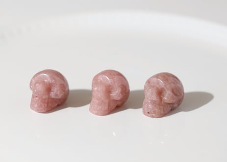 【愛される】ストロベリークォーツ スカル（1個）