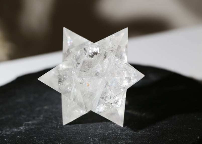 魂からのメッセージ】ブラジル産 虹入り クリアクォーツ アステロイド