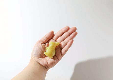 【許しを受け入れる】翡翠 うさぎ