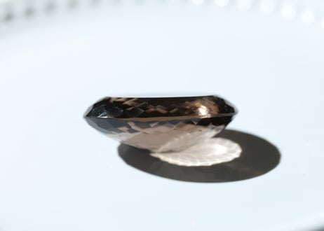 【洗練された魔法】スモーキークォーツ 宝石カット