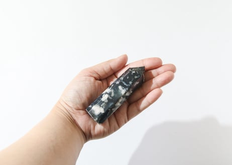 【悟りのシッディ入り】ブラックチェリーブロッサムアゲート ポイント