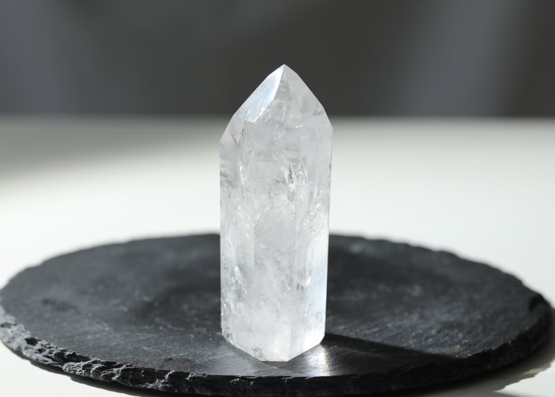 内なる光】トカンティンス産 虹入りクリアクォーツ ポイント | Y.S.Y24