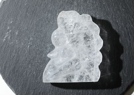 【ヤサカ】虹入り クリアクォーツ 精霊