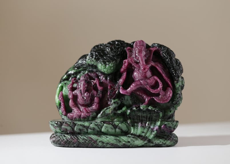 ルビー ガネーシャ 彫り物 ルビーインゾイサイト ガネーシャ | Y.S.Y24