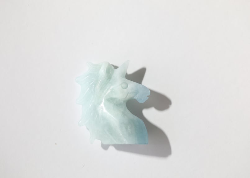 アクアマリン　ユニコーン　天然石　置物 エドワード淺井さんによる技入り❣️【時給一億】〈Y.S.Y24オリジナル