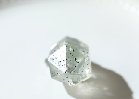 【圧倒的な浄化】マニハール産 水晶  クローライト&ファントム入り