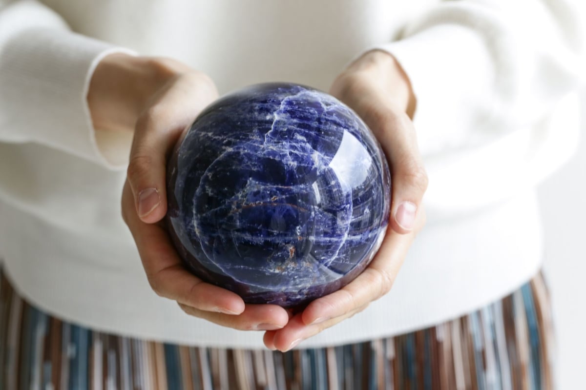 ✨綺麗な地球のよう✨癒しパワー✨ソーダライト 丸玉 天然石