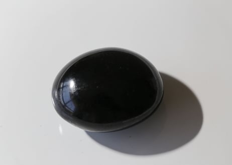 【care】ブラックトルマリン 握り石