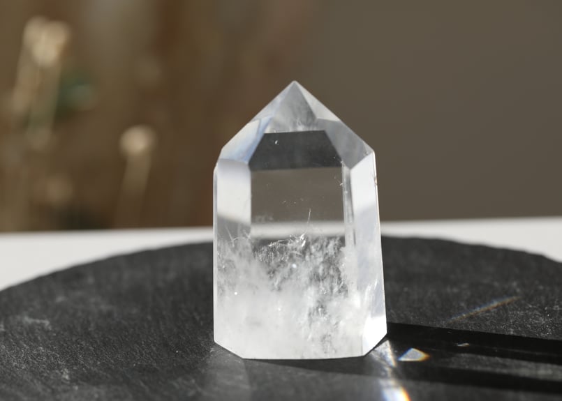 ブラジル産 虹入り ハイグレード クリアクォーツ 水晶 アステロイド スタンド付 楽天市場】虹入り シトリン ダブルポイント 両剣黄水晶