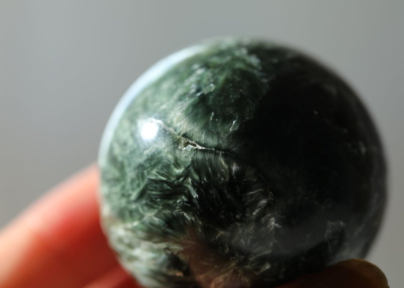 希少　高品質　セラフィナイト　スフィア　3.8センチ 宇宙意識と接続する】技入り❣️ 【魂のガイド】セラフィナイト