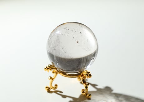 【レア】ガネッシュヒマール産水晶 スフィア 金の台座付き